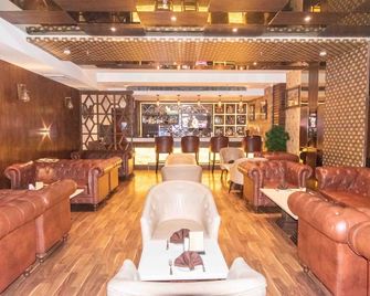 The Grand Ambassador - Phagwāra - Lounge