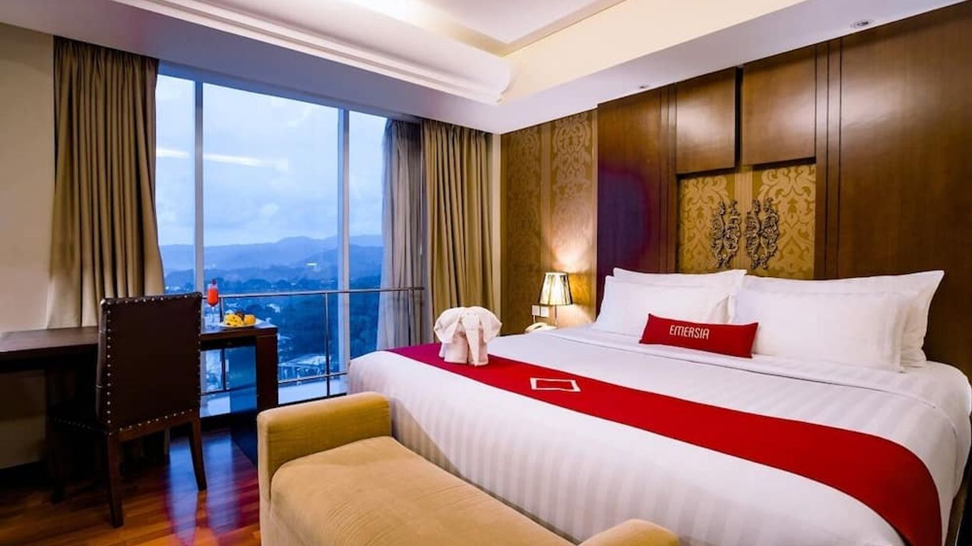 Emersia Hotel & Resort