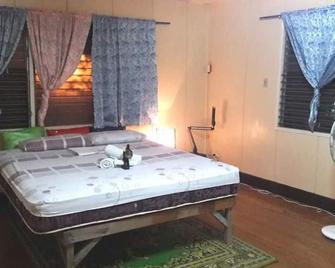 Bugoy Bikers Hostel - Cebu City - Bedroom