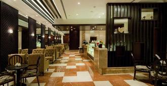 Ayla Hotel - Al Ain - Restaurang