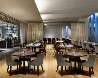 Courtyard by Marriott Shin-Osaka Station - Osaka - Restaurante