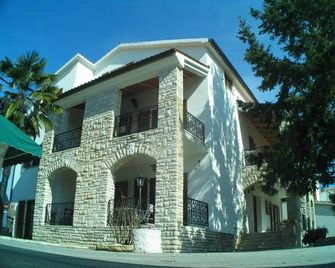 B&B Moderno - Fasana - Edificio