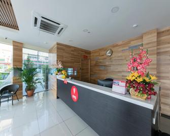 Oyo 138 Lavana Hotel Batu Caves - Batu Caves - Рецепція