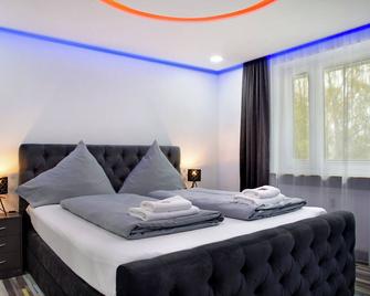 Modern Apartments Neuburg 3 - New - Neuburg an der Donau - Schlafzimmer