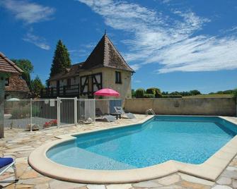 Cozy Home In Savigvac-Lédrier With Wifi - Payzac - Piscina