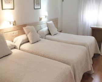 Hotel Florida - Albacete - Bedroom
