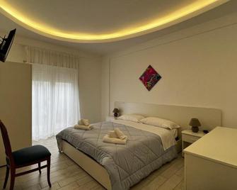 Al Saliceto Hotel - Patti - Bedroom