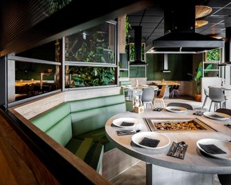 Bungalow In Limburg Near Designer Outlet - Roggel - Bar
