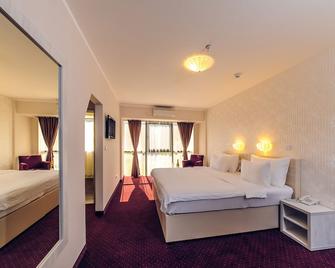 Hotel Philia - Podgorica - Schlafzimmer