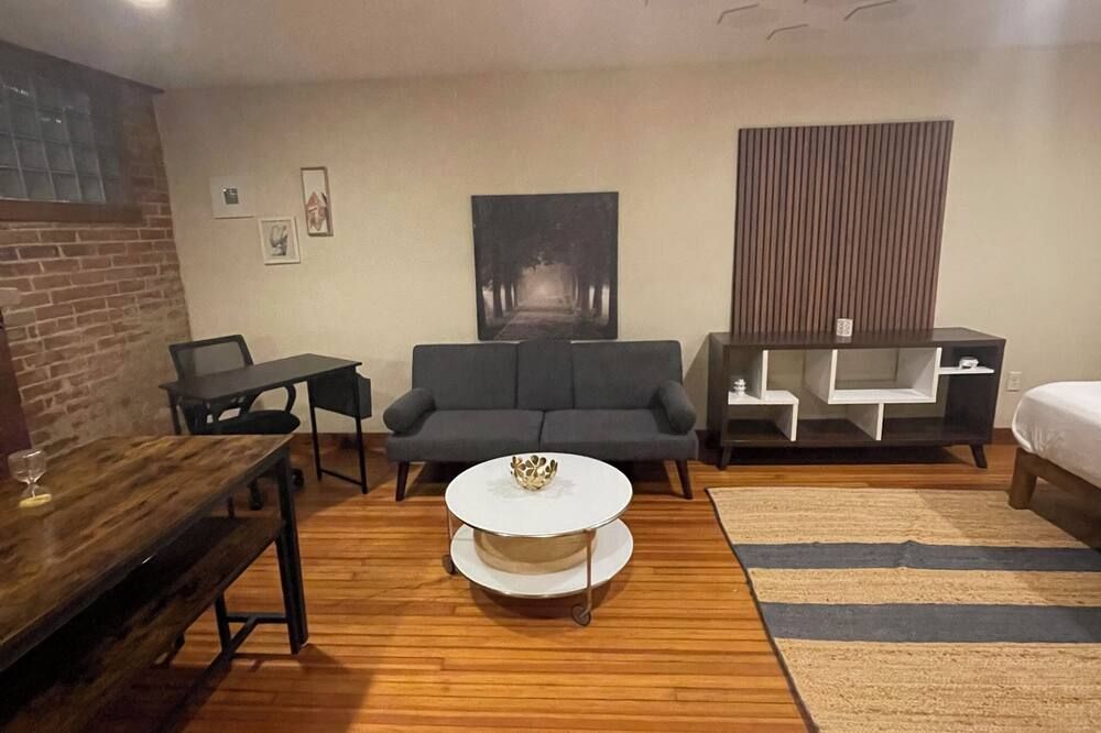 Cheesman Park Studio - דנבר