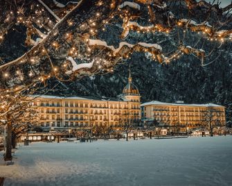 Victoria Jungfrau Grand Hotel & Spa - Entrelagos - Edificio