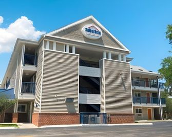 Suburban Studios Lakeland North I-4 - Lakeland - Building