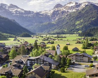 Hotel Kreuz Lenk - Lenk - Exterior