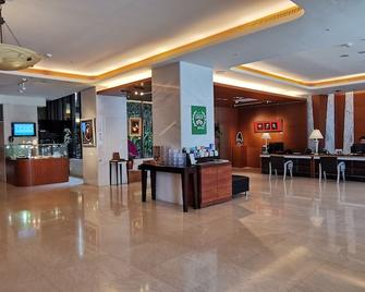 Azure Hotel - Hualien City - Lobby
