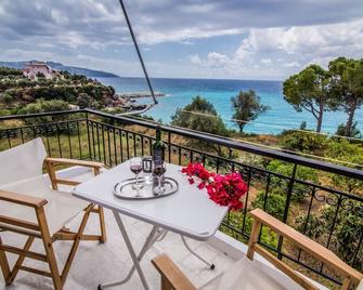 Theodora Apartments - Akrogiali - Balcón