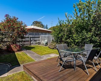 Beach Dreaming - Wifi, Netflix, Air con, Pets, Full Linen, Sleeps 9 - Inverloch - Terasa
