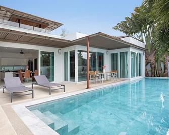 2BR Miami-style Pool Villa in Kamala, Villa Janine - Bãi biển Kamala - Bể bơi
