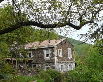 Charming Guest Room For 2 People In Cevennes Lozeriennes - Vialas - Edificio