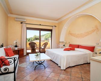 Hotel Pozzo Sacro - Olbia - Bedroom