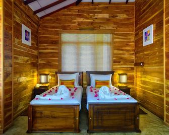 Karunakarala Ayurveda Resort - Wayikkal - Bedroom