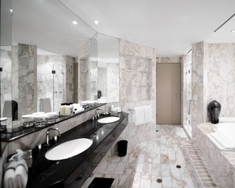 Intercontinental Hotels Adelaide By IHG - Adelaida - Habitación