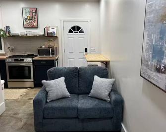 One of a kind ADU located in Omaha's Benson District! - Omaha