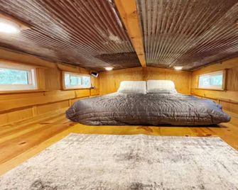 Tiny Home near MT Shasta! - Dunsmuir