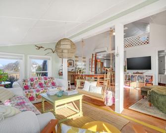 Beach Bettie's - Cape Charles - Wohnzimmer