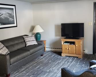 The Best of Both Worlds! - North Conway - Living room
