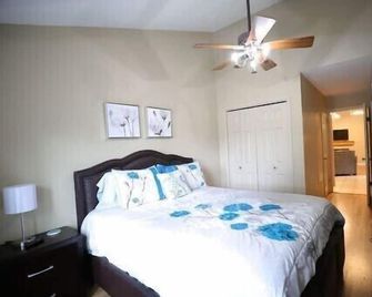 Culberhouse Cottage - Executive/Vacation Rental - Jonesboro - Schlafzimmer