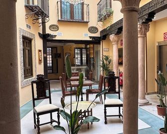 Hotel Boutique Cason De Los Lopez - Toledo