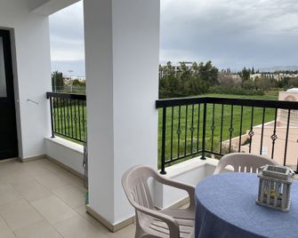 Seashell Apartments - Пафос - Балкон