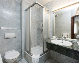 Göbel's Sophien Hotel - אייזנאך - חדר רחצה