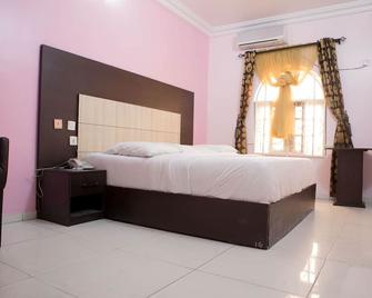 Meritz Hotels & Suites - Port Harcourt - Bedroom