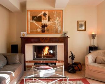 Cottage Des Cathares - Pécharic-et-le-Py - Sala de estar