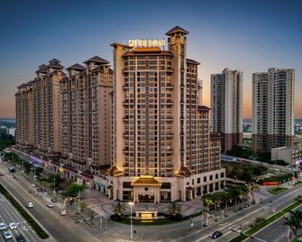 21° Holiday Hotel - Beihai - Building