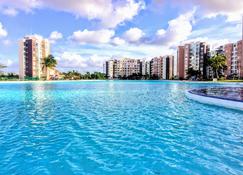 Escape al Caribe con una vista impresionante en Pilarita's Dream Lagoons - Cancún - Zwembad