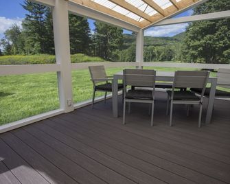 Ashintully Cottage in spectacular setting - Tyringham - Patio