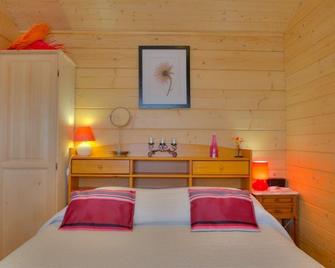 Le Castel du Mont-Boisé - Montboucher-sur-Jabron - Bedroom