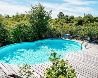 8 person holiday home in Ebeltoft-By Traum - Ebeltoft - Басейн
