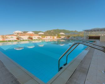 Stylish Residence Le Fontane num2506 - Villasimius - Pool