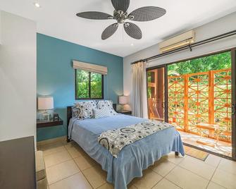 2BR, 2.5BTH condo w/ pool steps from the beach! - San José Pinilla - Habitación