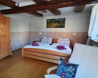Ferienwohnungen 'Zur Ellernmühle' - Fichtengrund (Eg) - Bad Suderode - Schlafzimmer