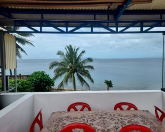CM Tourist Inn - Pintuyan - Balcony