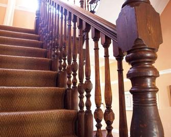 Esperanza Guest House - Cape Town - Stairs