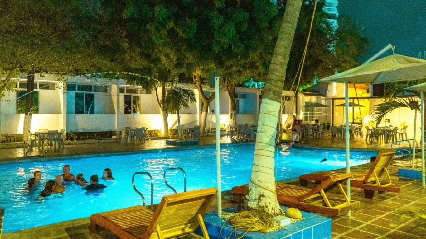 Hotel Rodadero Beach Blue