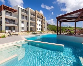2 Bedroom Apartment with Seaview and a Pool ️ - Coral Estate - Willemstad - Zwembad