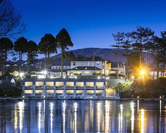 The Lakeside Hotel & Leisure Centre - Killaloe - Edificio