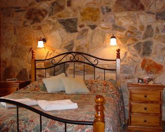 Langmeil Cottages - Tanunda - Bedroom