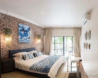 Latitude 13 Degrees - Lilongwe